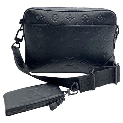 louis vuitton duo messenger black